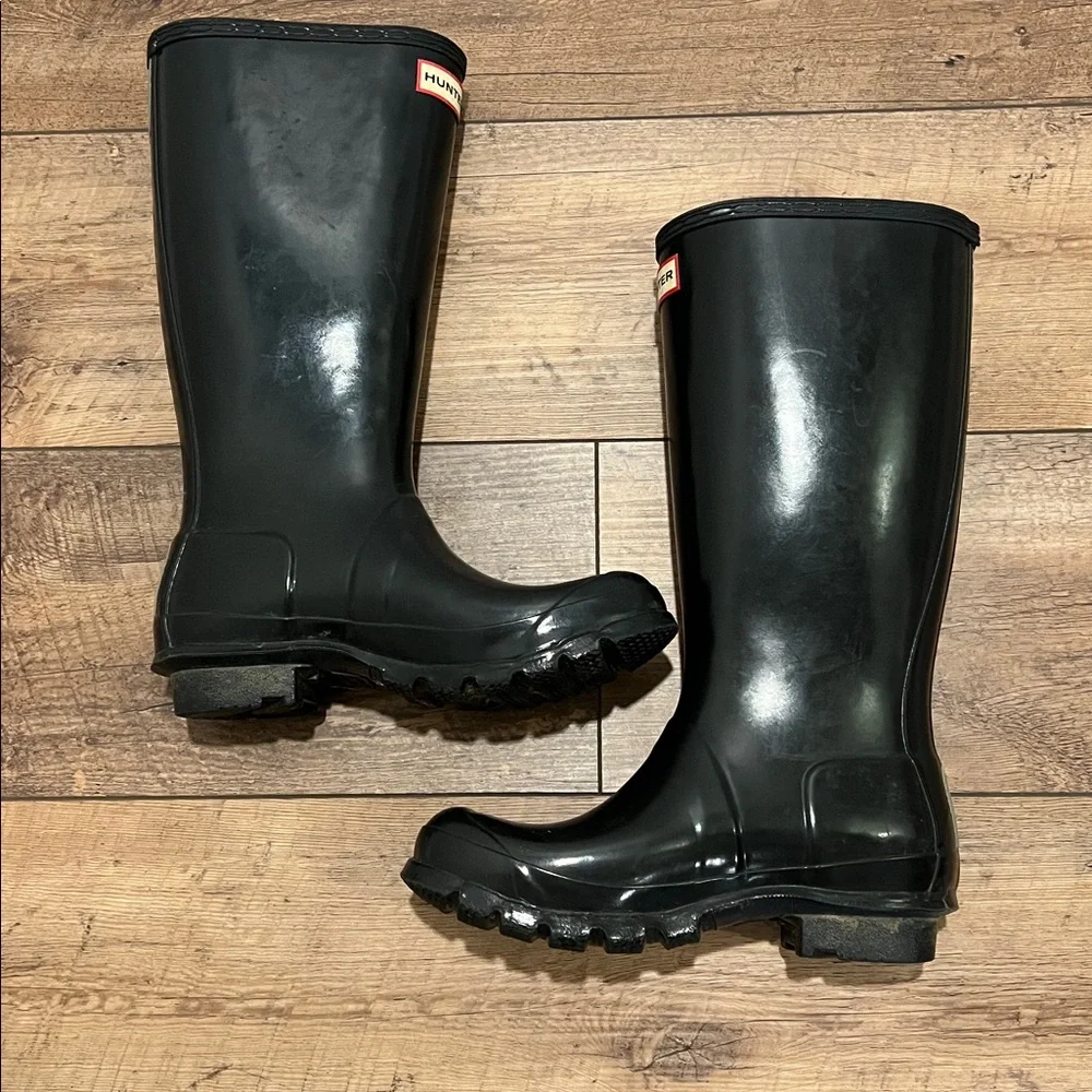 Women’s Hunter Original Tall Rain Boots, size 6